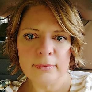 Meet your Posher, Ina